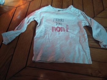 Haut tao taille 23 mois