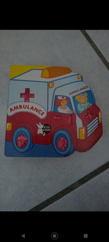 Petit livre brillant L ambulance