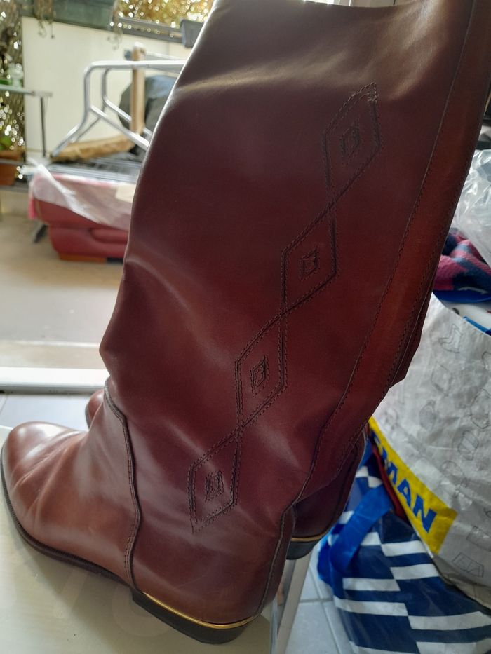 BOTTES " BRUNELLA" MADE IN ITALY TAILLE  39 - photo numéro 4