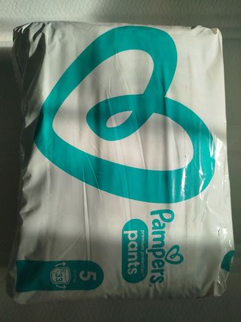 Couches taille 5 pampers 