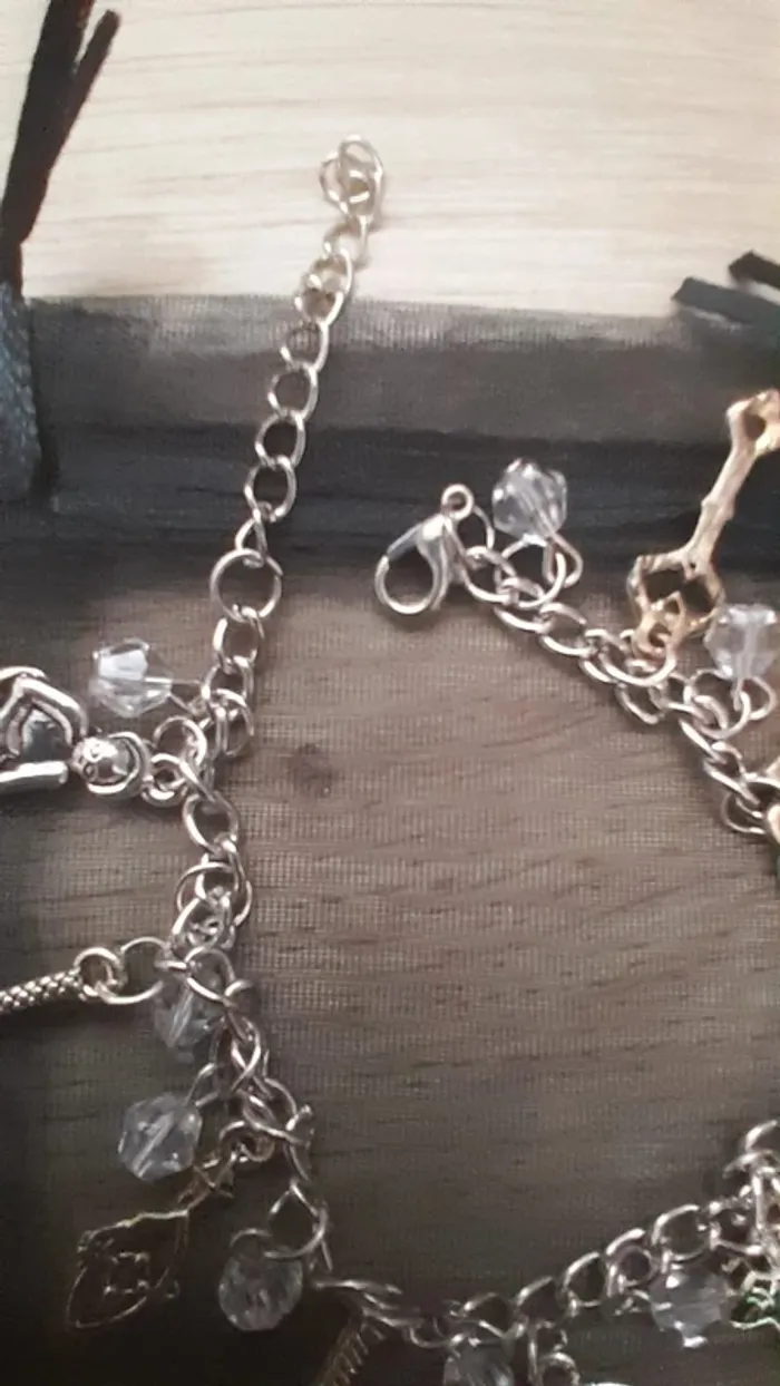 Bracelet avec breloques, le Hobbit, le Seigneur des Anneaux,couleur argenté - photo numéro 4