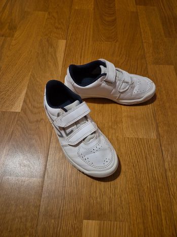 Basket blanches pointure 28
