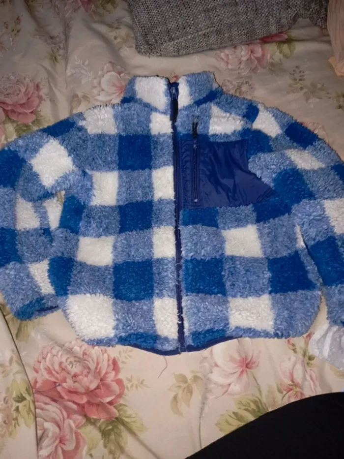 Blouson garçon tbe 6;7 ans