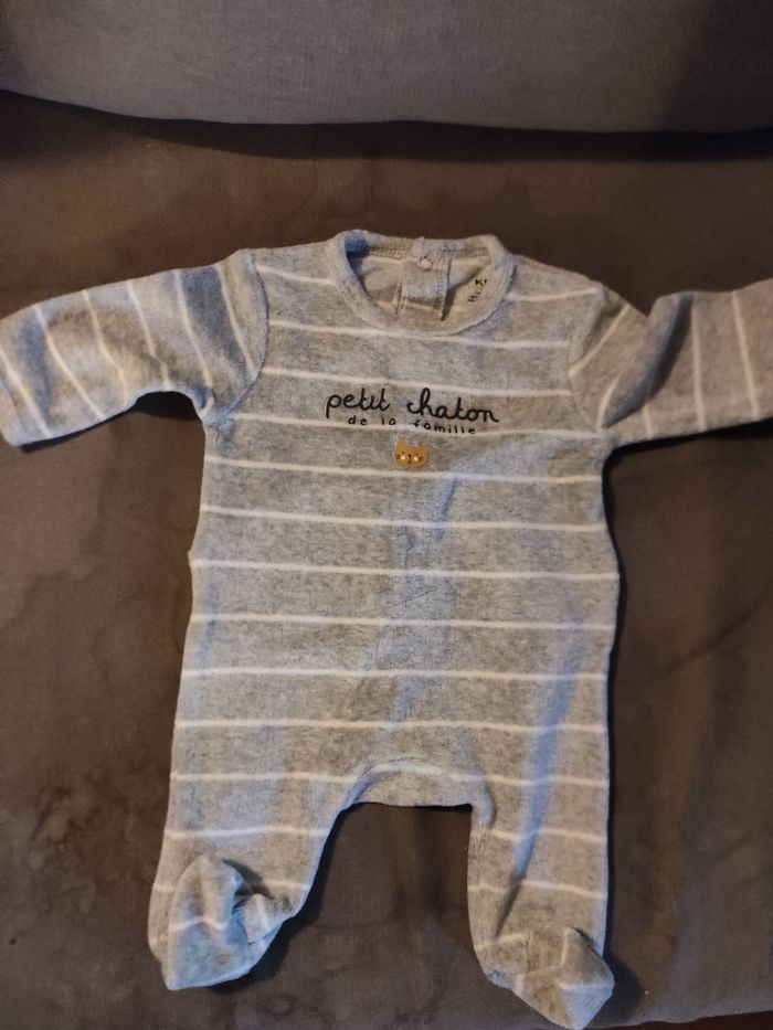 Lot 3 pyjama pilou pilou 1 mois - photo numéro 3