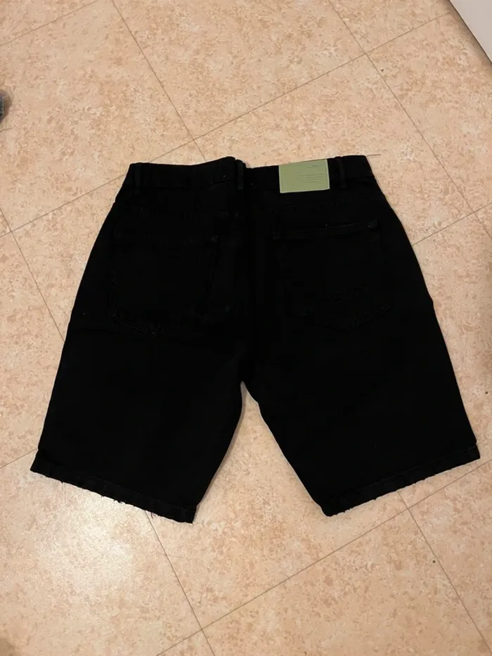 Short, jean pour homme taille 42 pull &bear - photo numéro 2