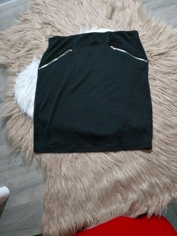 Jupe noire MIM – Taille S – Très bon état