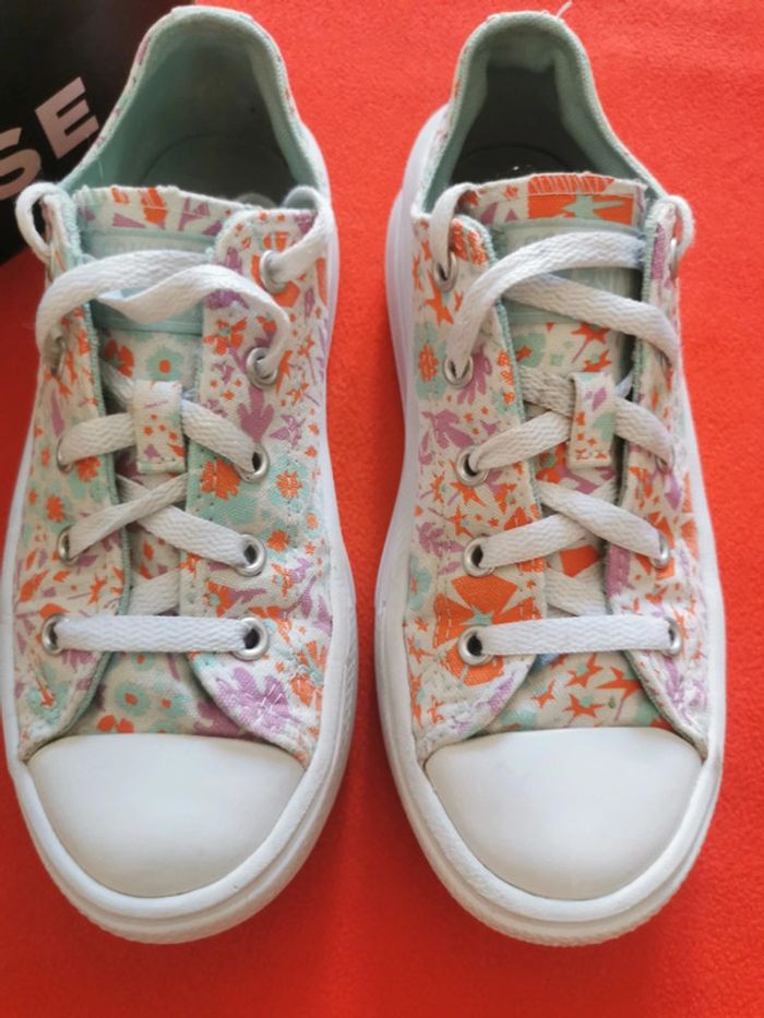 Sneakers Converse basses taille 34 - photo numéro 3