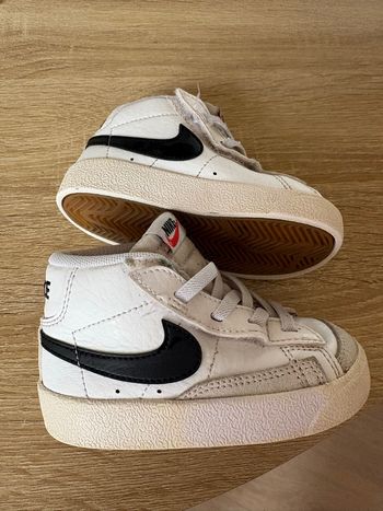 Nike blazer mid 77 taille 22 blanc et noir 