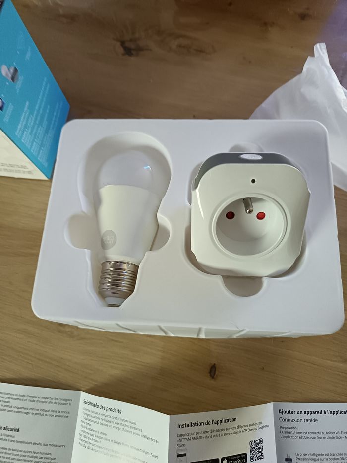 Kit  prise et ampoule connectées neuves  de marque NITYAM - photo numéro 5