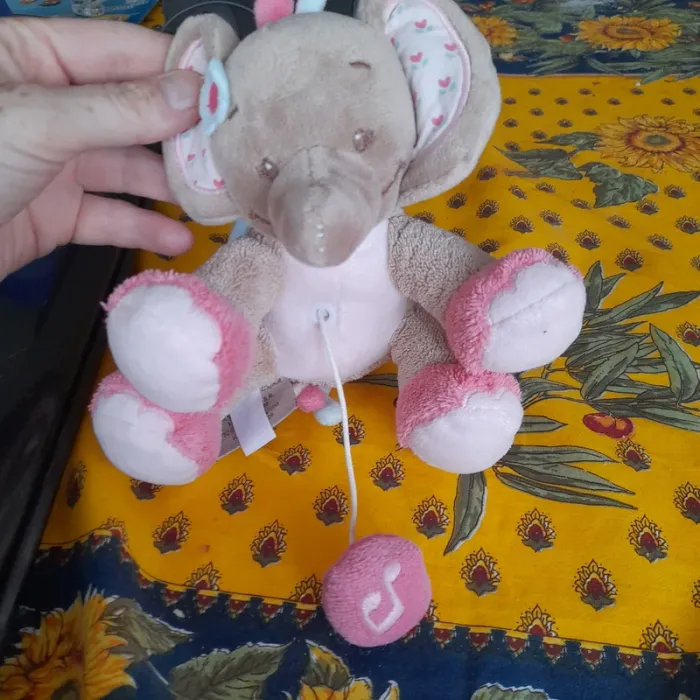 peluche d'éveil