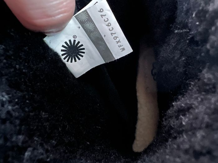 Boots bottines grises daim cuir suédée motardes biker UGG - photo numéro 6