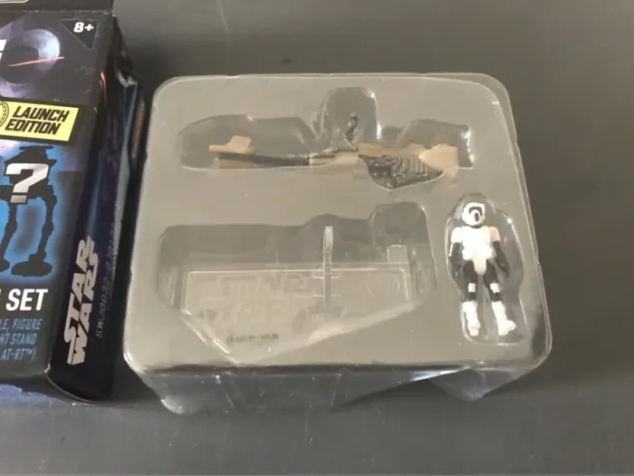 Micro figurine séries 1 galaxy squadron biker scoot trooper with speeder bike - photo numéro 2