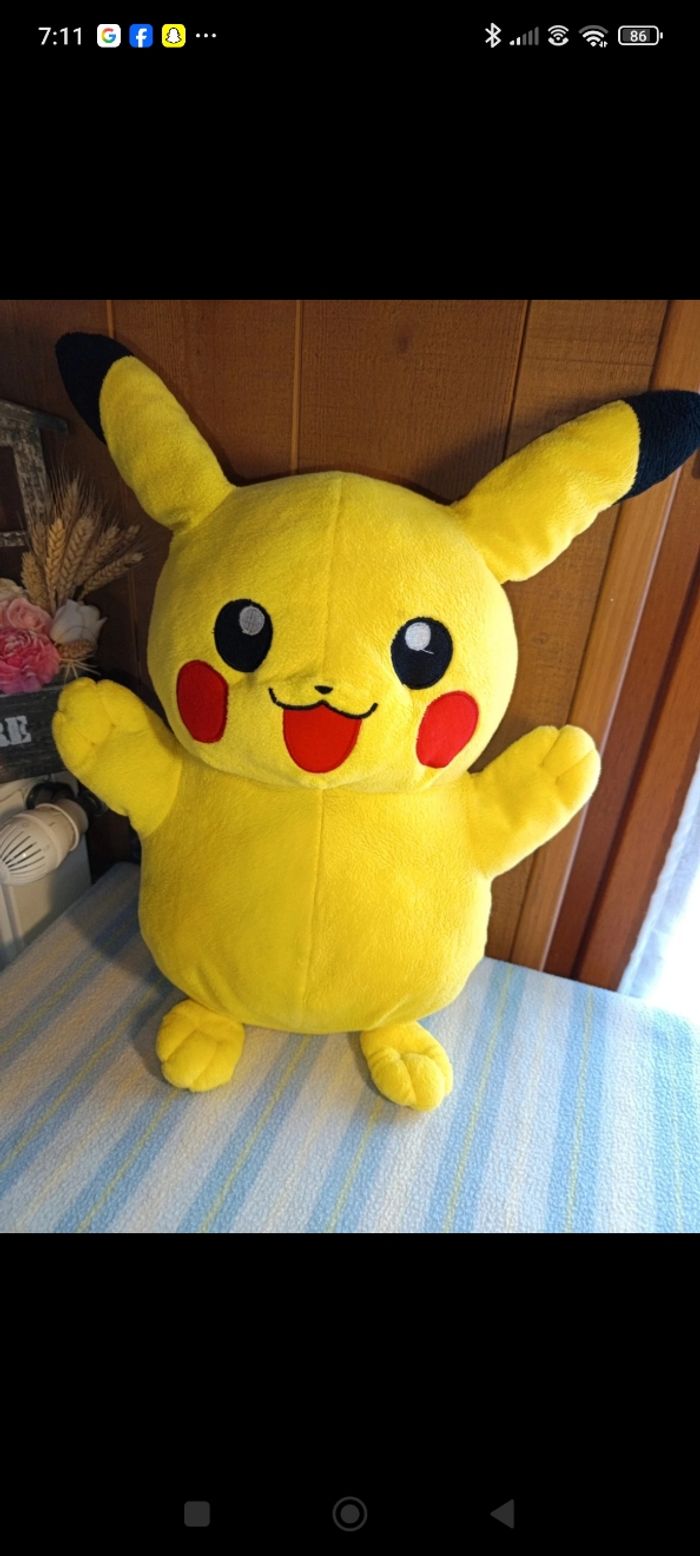 Peluche pikachu - photo numéro 2