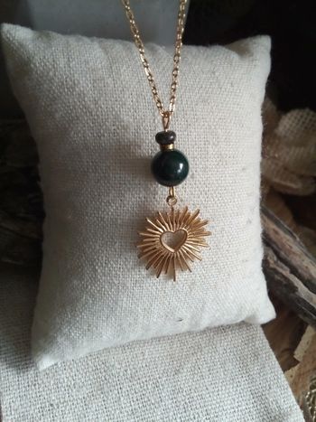 Collier coeur ensoleillé et véritable pierre de malachite