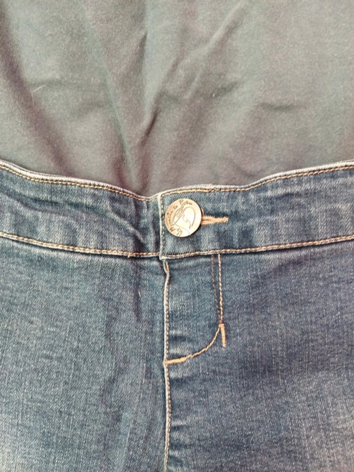 Short en jean de grossesse 6 - photo numéro 4