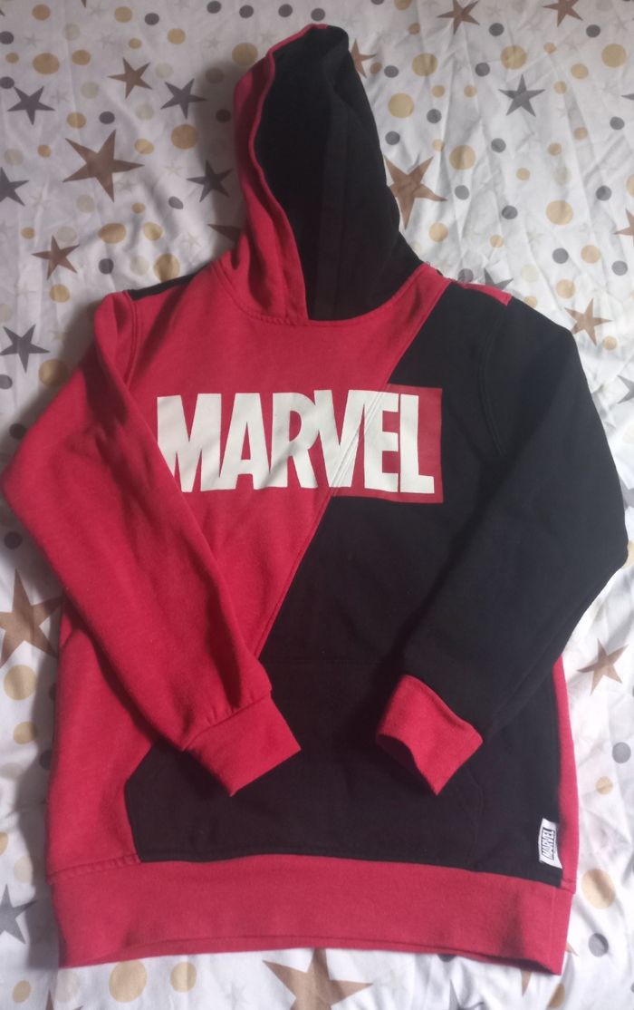 Sweat Marvel 8 ans