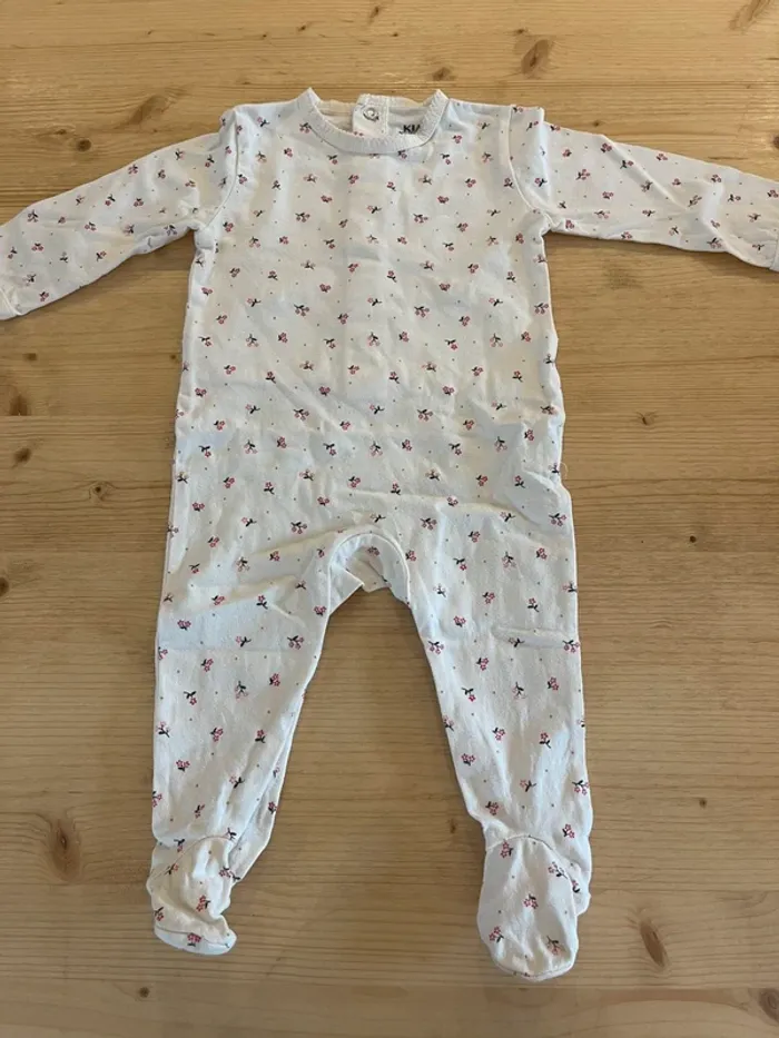 Pyjama 6M neuf - photo numéro 2