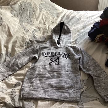 Pull à capuche 12ans