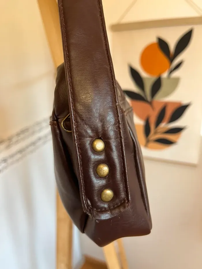 Sac baguette vintage y2k en cuir synthétique marron excellent état[ref 2507SBr136] - photo numéro 6