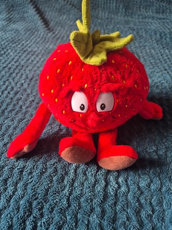 Peluche fraise 🍓