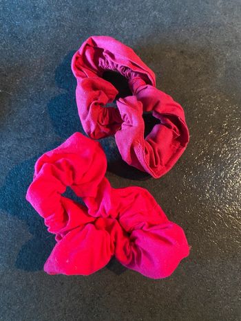 Lot de 2 chouchous rose/ accessoires cheveux