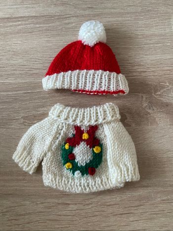 Tenue bonnet pull hiver pour peluche kiki neuve