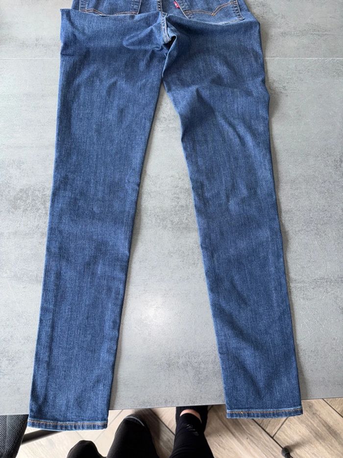 Jeans Lévis neuf - photo numéro 5