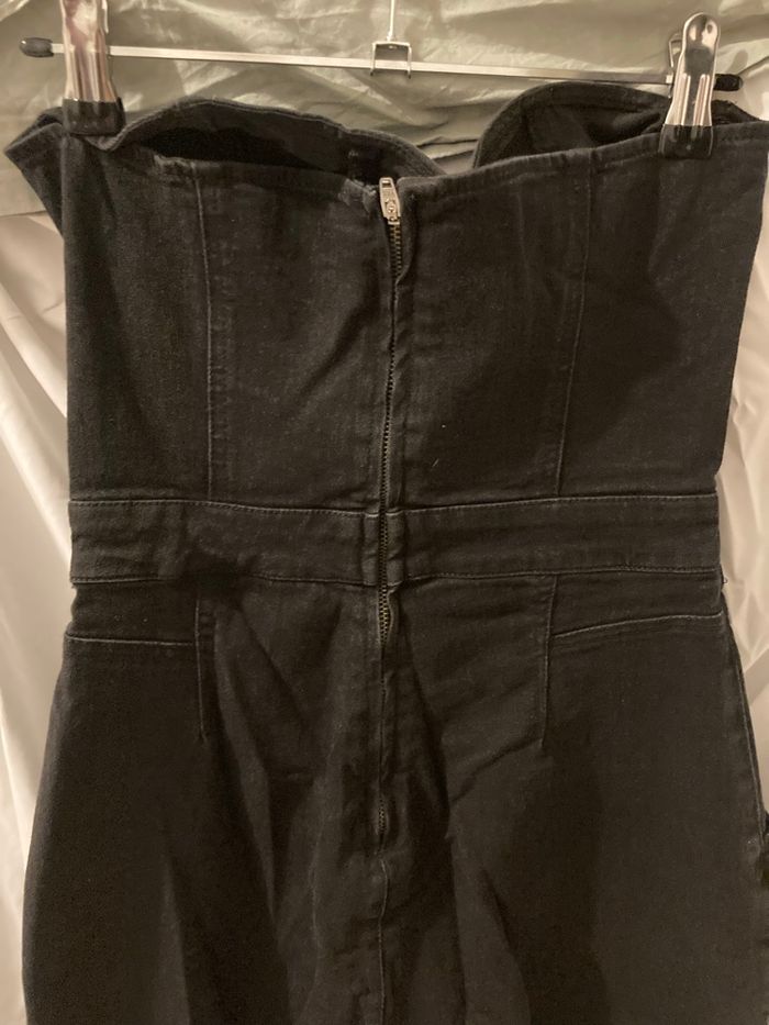 Combinaison H&M – Taille 36/S – Noire avec boutons strass – Très bon état - photo numéro 3