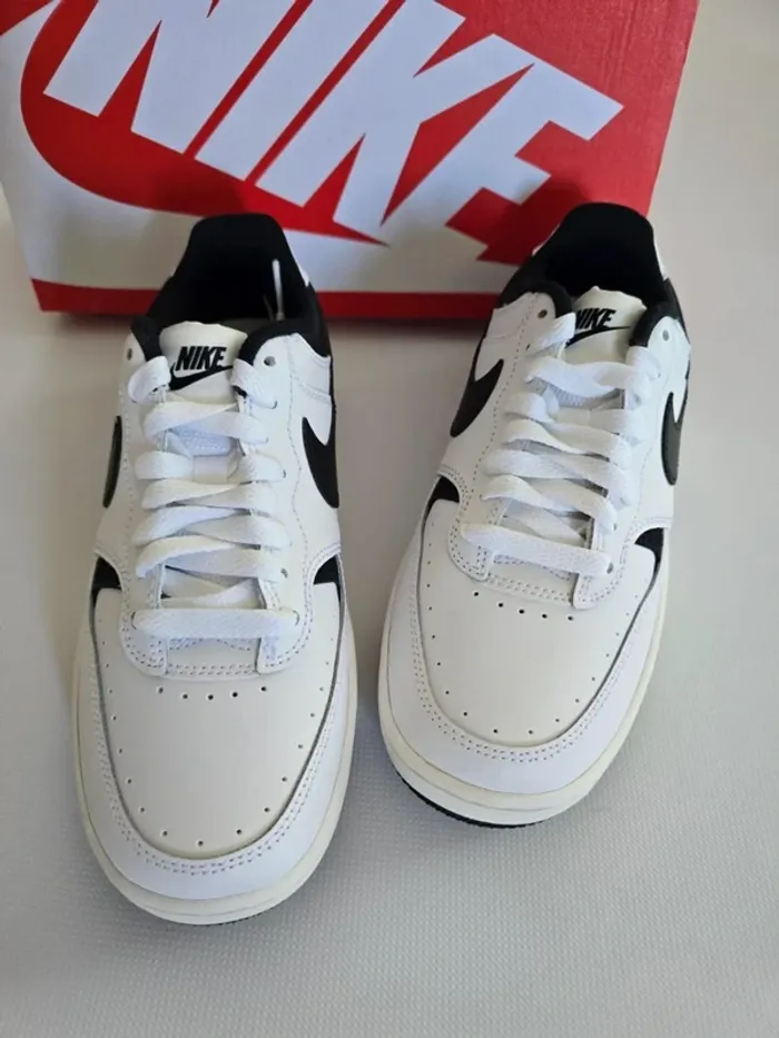 Basket nike dunk noir et blanche - photo numéro 4