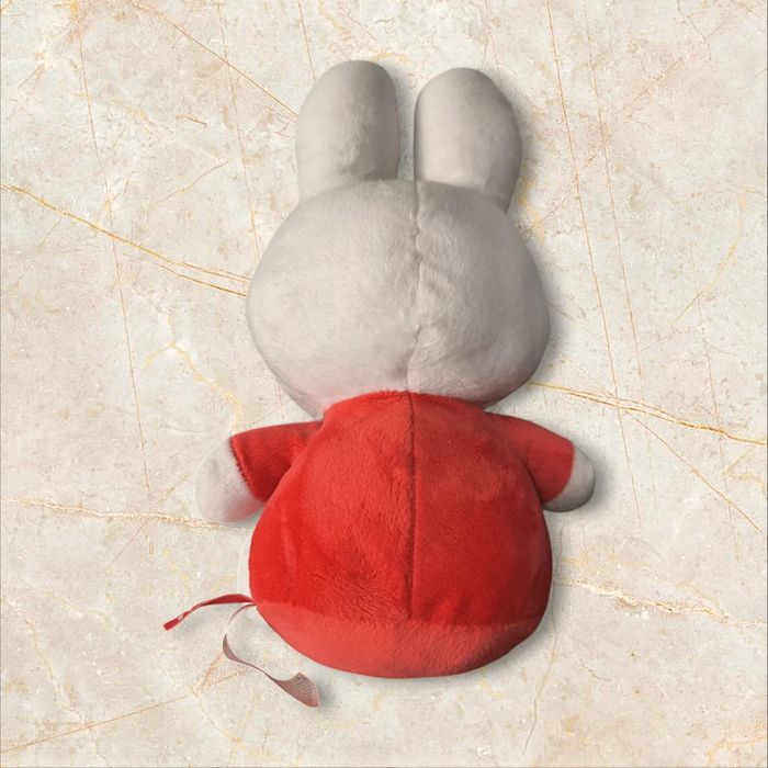 Peluche miffy rouge hochet - photo numéro 2