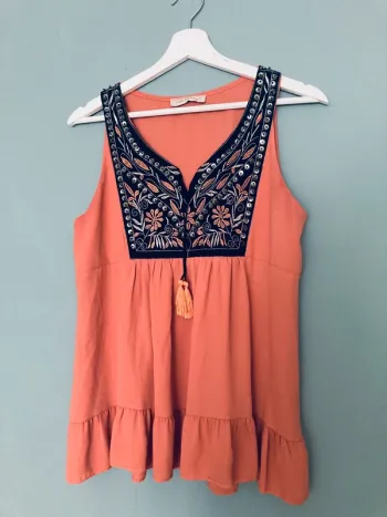 Top Terracotta avec Broderie et Pompons M