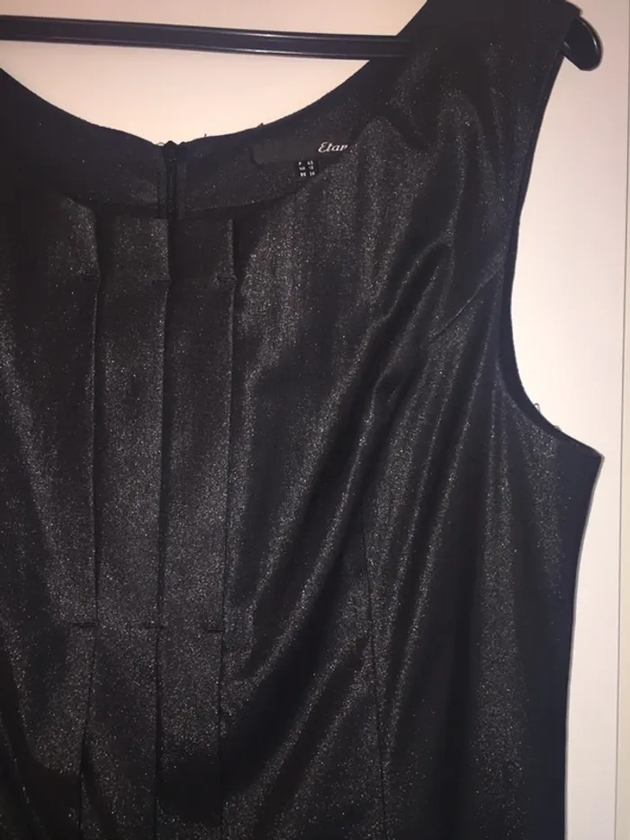 Robe noire satinée - photo numéro 3