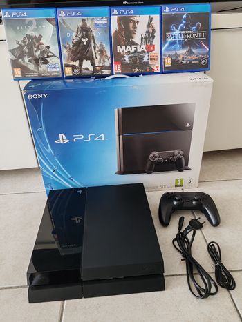 PS4 500Go – Très bon état + 4 jeux + manette Battletron quasi neuve
