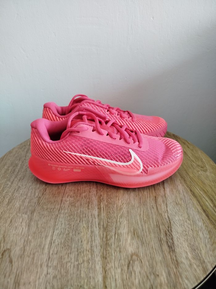 Baskets Nike T 35,5 - photo numéro 6