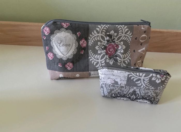 Ensemble trousses / pochettes thème Romance - photo numéro 2