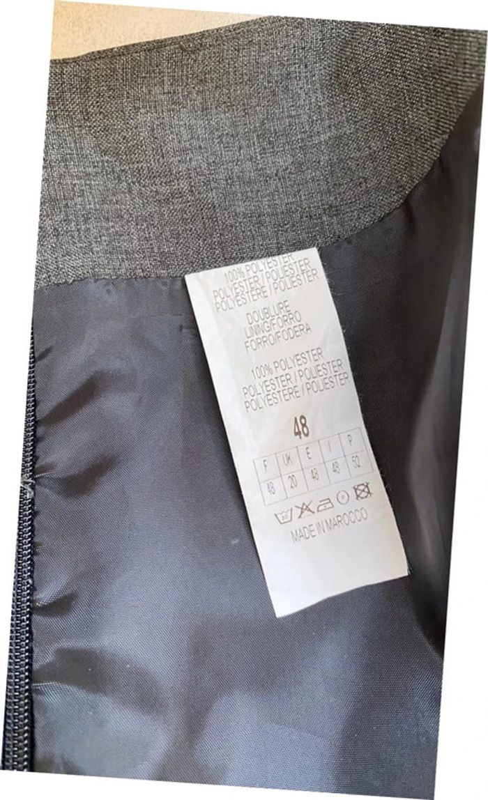 Jupe droite courte grise fendue taille 48 - photo numéro 4