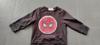 Pull Marvel sequins réversibles 2 ans 2€