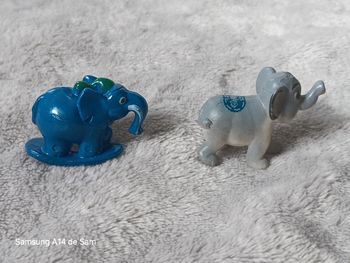 Lot de 2 figurine animaux elephant
