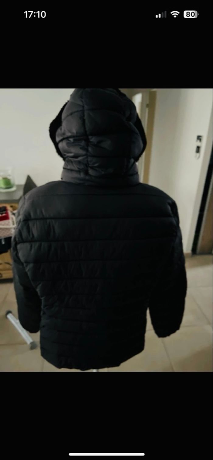 Blouson noir à capuche - photo numéro 8