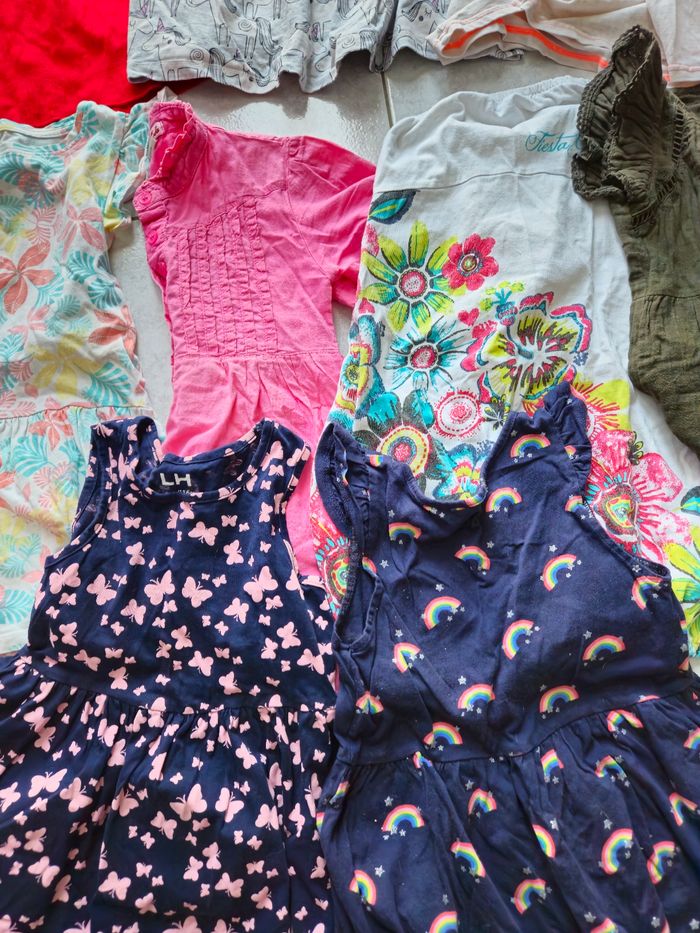 Lot vêtements fille 6 ans - photo numéro 2