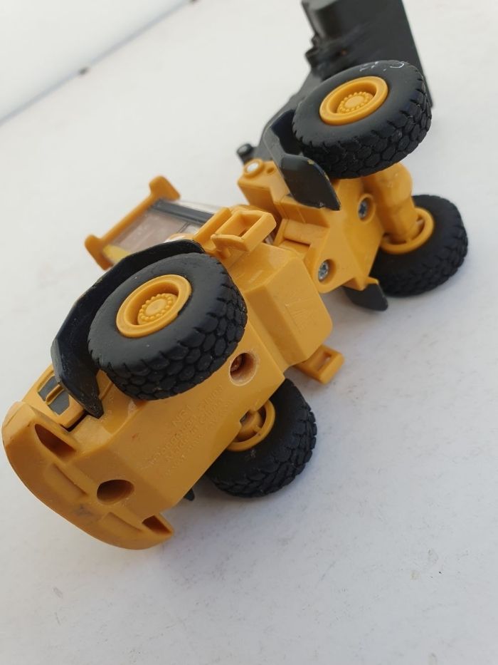 Tractopelle miniature Volvo - photo numéro 3