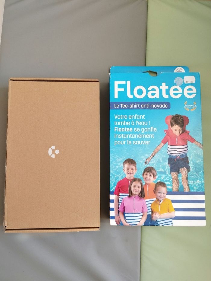 T shirt anti noyade floatee taille 5 ans neuf - photo numéro 1