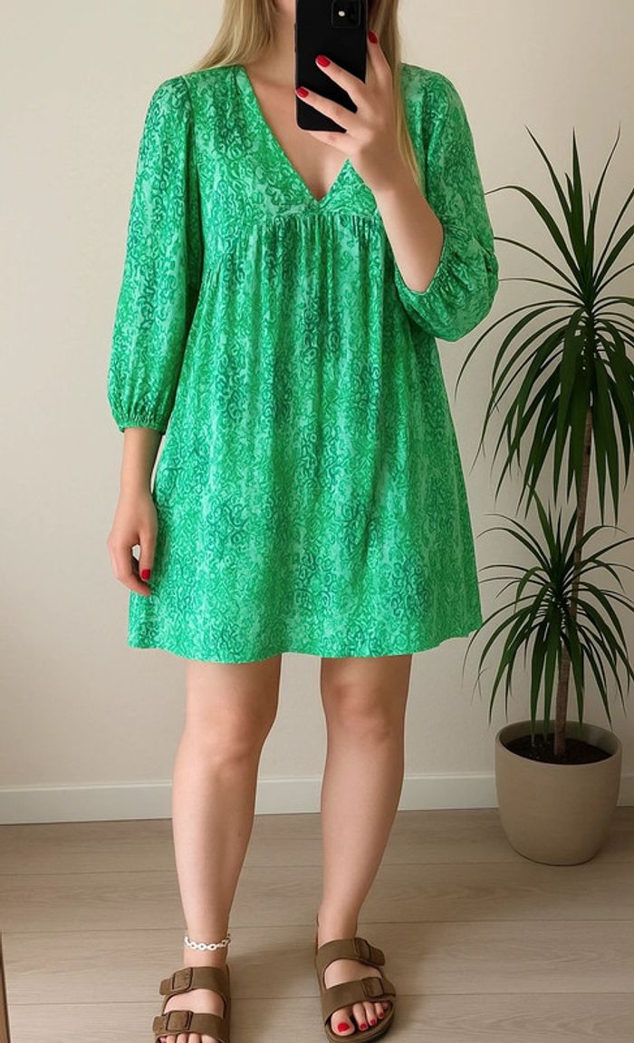 Robe fluide verte à motifs – Banditas from Marseille, taille 36/38 - photo numéro 2