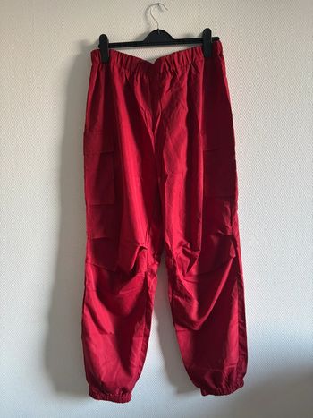 Pantalon cargo rouge