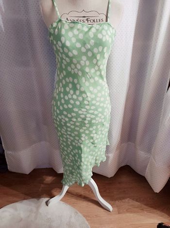 Robe à pois vert pâle, asymétrique, 3 suisses, taille 40, TBE!