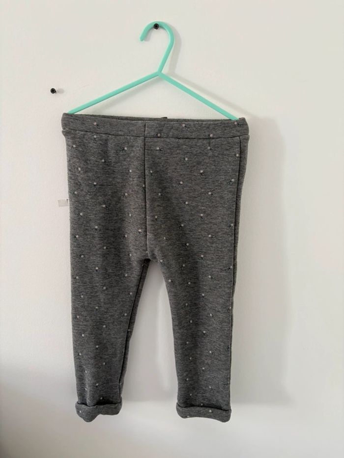 Legging bébé fille gris à fleur Kiabi  – Taille 36 mois - photo numéro 3