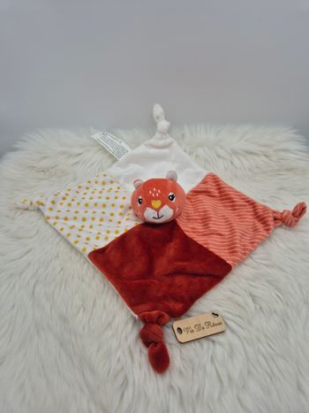 Doudou plat carré Écureuil renard biche orange blanc étoiles SC CONSYS