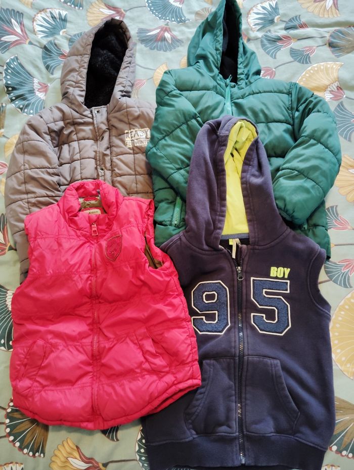 Lot vêtements 6 ans - photo numéro 9