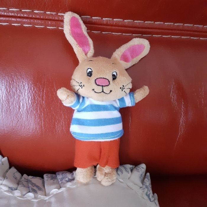 Petite peluche-doudou Corentin le Lapin - photo numéro 9