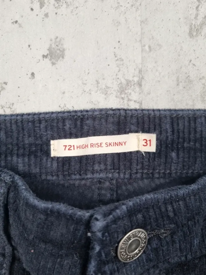 Jean Levi’s 721 High Rise Skinny en Velours – Taille 38 Femme - photo numéro 8